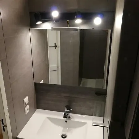 Lameije 5 *